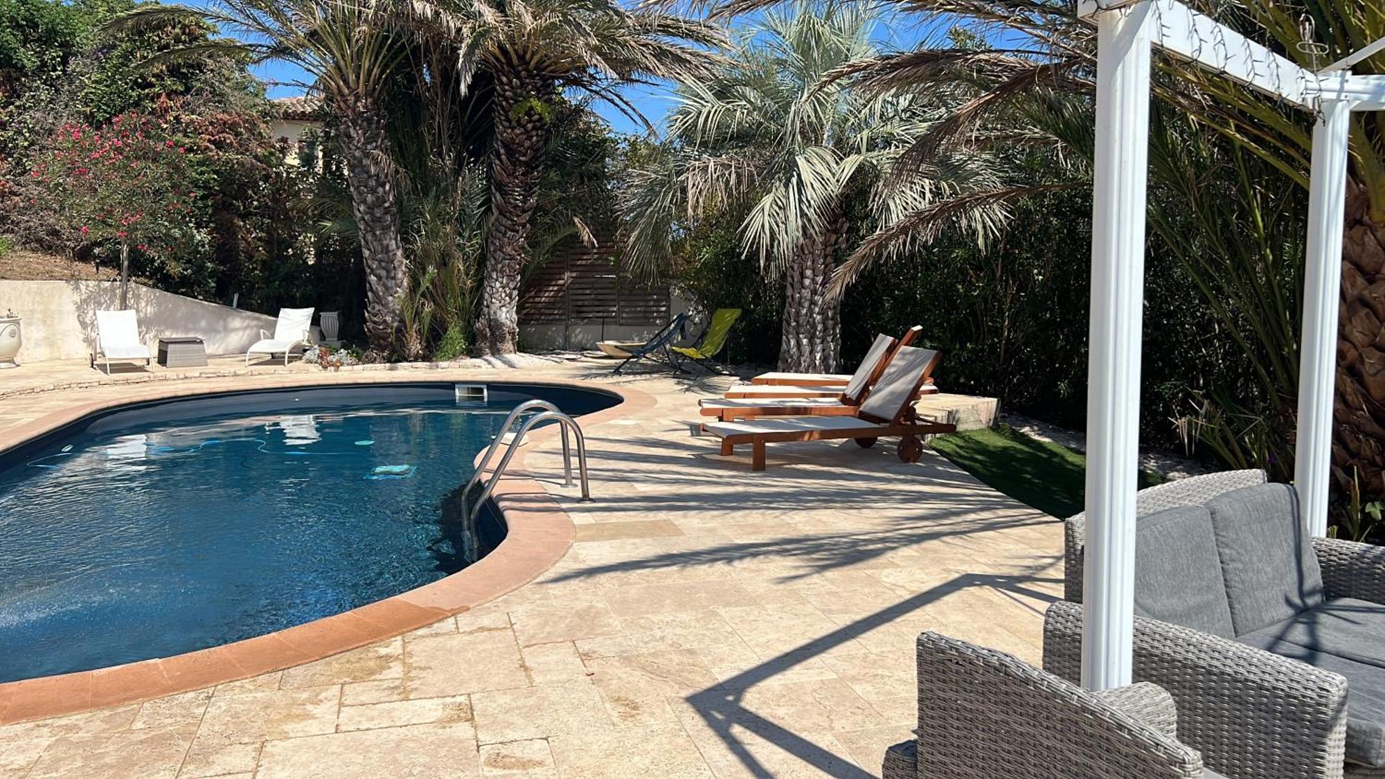 L'Oasis-Les Issambres Bed & Breakfast Exterior foto